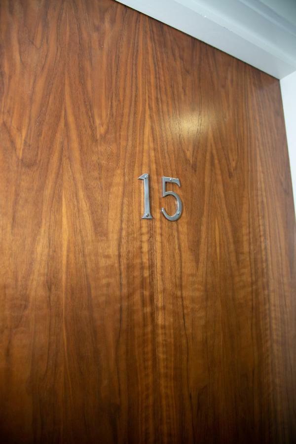 Serviced Apartment In Liverpool City Centre - Free Parking - Balcony - By Happy Days Exterior photo